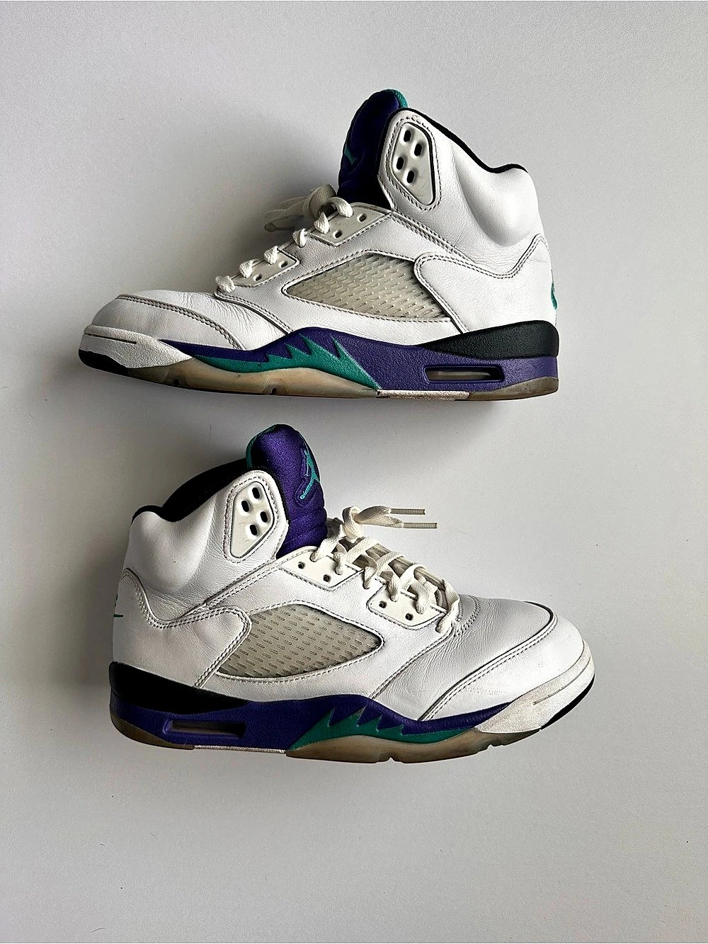 Air Jordan 5 Retro 'Grape' Sneakers White & Purple